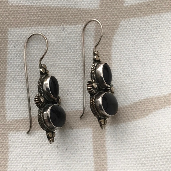 Vintage Sterling Onyx Earrings - Picture 3 of 5